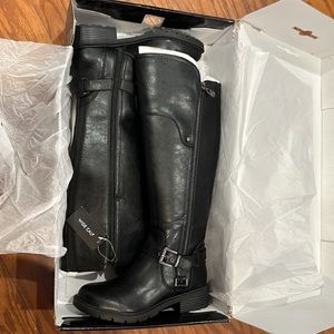 GBG Guess boots! Brand new size 7